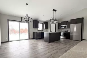 4605 8th St NE, Saint Cloud, MN 56304 - Photo 5