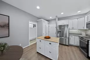 2796 Viola Heights Dr NE, Rochester, MN 55906 - Photo 11