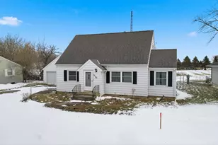 1025 7th St S, Saint James, MN 56081 - Photo 3
