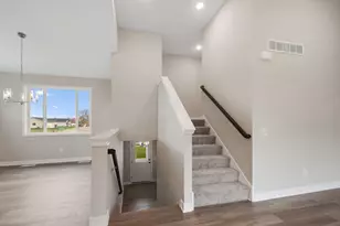 1549 Creekwood Dr, New Richmond, WI 54017 - Photo 7