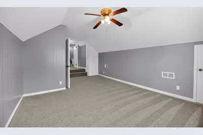 1095 Idaho Avenue W, Saint Paul, MN 55117 - Photo 25