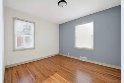 1095 Idaho Avenue W, Saint Paul, MN 55117 - Photo 13