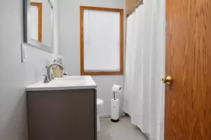 1095 Idaho Ave W, Saint Paul, MN 55117 - Photo 23