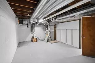 1095 Idaho Ave W, Saint Paul, MN 55117 - Photo 27