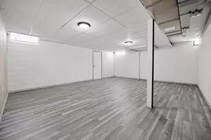 1095 Idaho Ave W, Saint Paul, MN 55117 - Photo 39