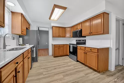 1095 Idaho Avenue W, Saint Paul, MN 55117 - Photo 19