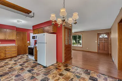 1509 10th Street SE, Willmar, MN 56201 - Photo 5