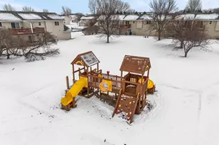 2039 Brittany Ct, Shakopee, MN 55379 - Photo 43