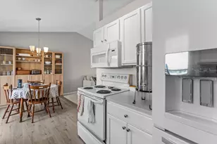 2039 Brittany Ct, Shakopee, MN 55379 - Photo 13