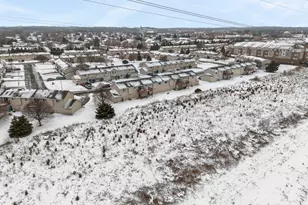 2039 Brittany Ct, Shakopee, MN 55379 - Photo 41