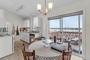 2039 Brittany Ct, Shakopee, MN 55379 - Photo 9