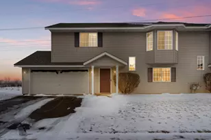 2039 Brittany Ct, Shakopee, MN 55379 - Photo 1