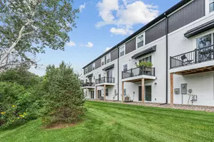 8612 Kenyon Ct NE, Blaine, MN 55434 - Photo 7