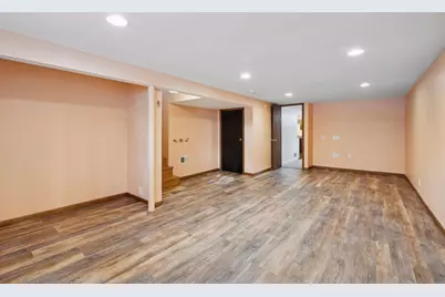 9642 Columbus Avenue S, Bloomington, MN 55420 - Photo 29