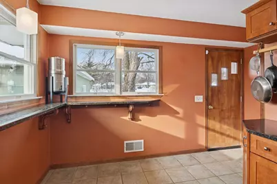 9642 Columbus Avenue S, Bloomington, MN 55420 - Photo 17