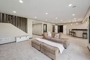 16868 Reeder Rdg, Eden Prairie, MN 55347 - Photo 43