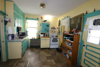 357 5th Avenue SW, Perham, MN 56573 - Photo 7