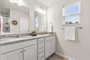 732 Wildflower Ln, Chanhassen, MN 55317 - Photo 23