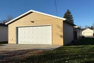 622 11th St N, Breckenridge, MN 56520 - Photo 3