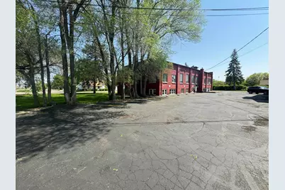 437 33rd Avenue N, Saint Cloud, MN 56303 - Photo 3