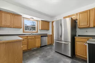 6631 Elmwood Dr, Rockford, MN 55373 - Photo 3