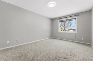 3737 Gershwin Ln N, Oakdale, MN 55128 - Photo 15