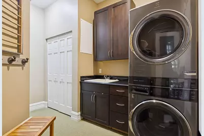 672 Summit Avenue #102, Saint Paul, MN 55105 - Photo 27