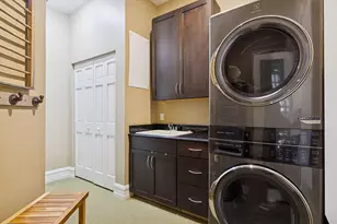 672 Summit Ave, Saint Paul, MN 55105 - Photo 27