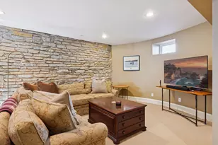 672 Summit Ave, Saint Paul, MN 55105 - Photo 35