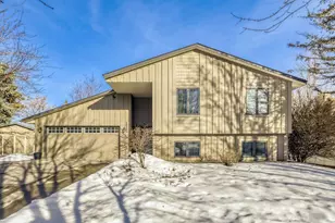 10391 Greyfield Ct, Eden Prairie, MN 55347 - Photo 1