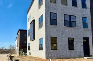 909 Mount Curve Blvd, Saint Paul, MN 55116 - Photo 3