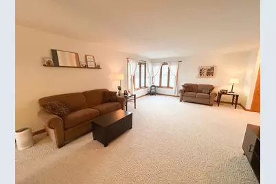 1118 Elmwood Avenue, Worthington, MN 56187 - Photo 3