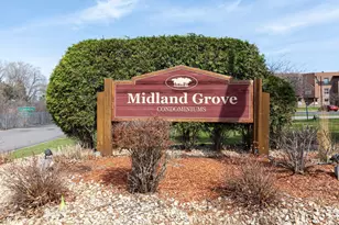 2210 Midland Grove Rd, Roseville, MN 55113 - Photo 3
