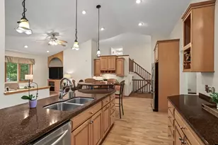 14856 River Crossing, Savage, MN 55378 - Photo 7