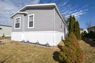 1374 Birchview Dr, Maplewood, MN 55119 - Photo 23