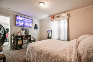 1374 Birchview Dr, Maplewood, MN 55119 - Photo 17