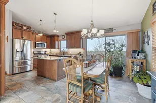 1533 Hallewood Blvd, New Richmond, WI 54017 - Photo 9