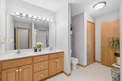 1533 Hallewood Boulevard, New Richmond, WI 54017 - Photo 17