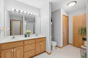 1533 Hallewood Blvd, New Richmond, WI 54017 - Photo 17