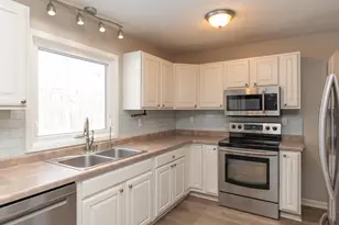 3070 Maple Dr, Prior Lake, MN 55372 - Photo 7