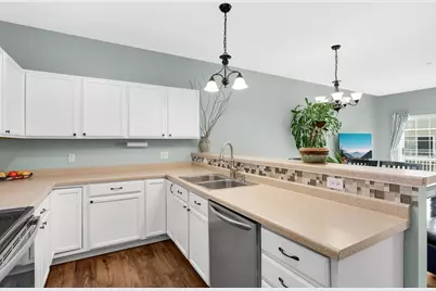 430 Willoughby Way W, Hopkins, MN 55305 - Photo 7