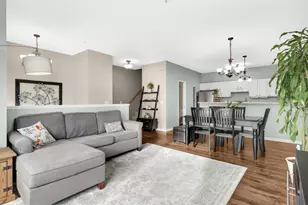 430 Willoughby Way W, Hopkins, MN 55305 - Photo 3