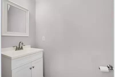 430 Willoughby Way W, Hopkins, MN 55305 - Photo 9