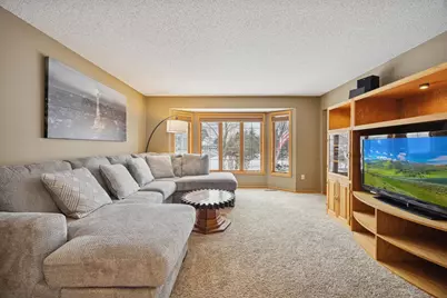 16155 Huron Path, Lakeville, MN 55044 - Photo 3