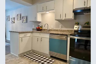 10701 Nathan Lane N, Maple Grove, MN 55369 - Photo 9