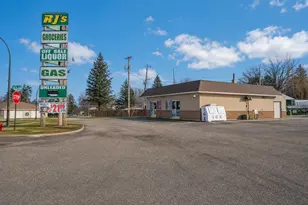 504 Powell Ave, Coleraine, MN 55722 - Photo 1