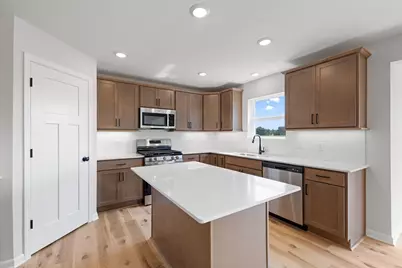 417 James Parkway, Elko New Market, MN 55054 - Photo 5