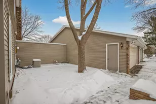 9452 Ranchview Ln N, Maple Grove, MN 55369 - Photo 7