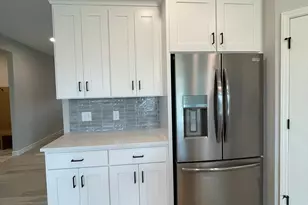 17939 Grantham Ln, Lakeville, MN 55044 - Photo 13