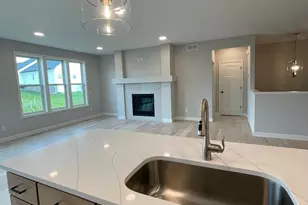 17939 Grantham Ln, Lakeville, MN 55044 - Photo 15